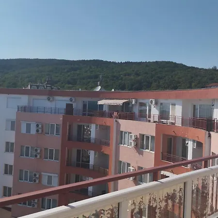 Yana Privilege Elinite Apartament