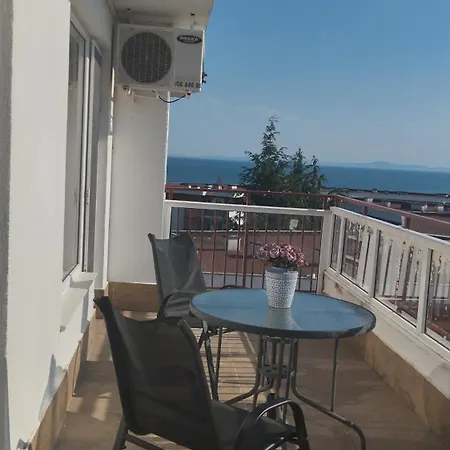 Yana Privilege Elinite Apartament