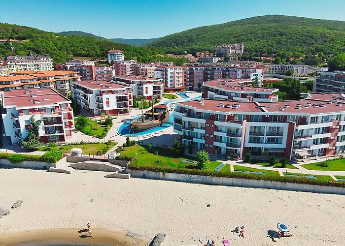 Apartment Yana Privilege Elinite Elenite