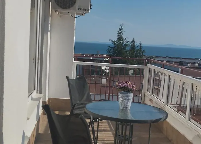 Yana Privilege Elinite Apartment